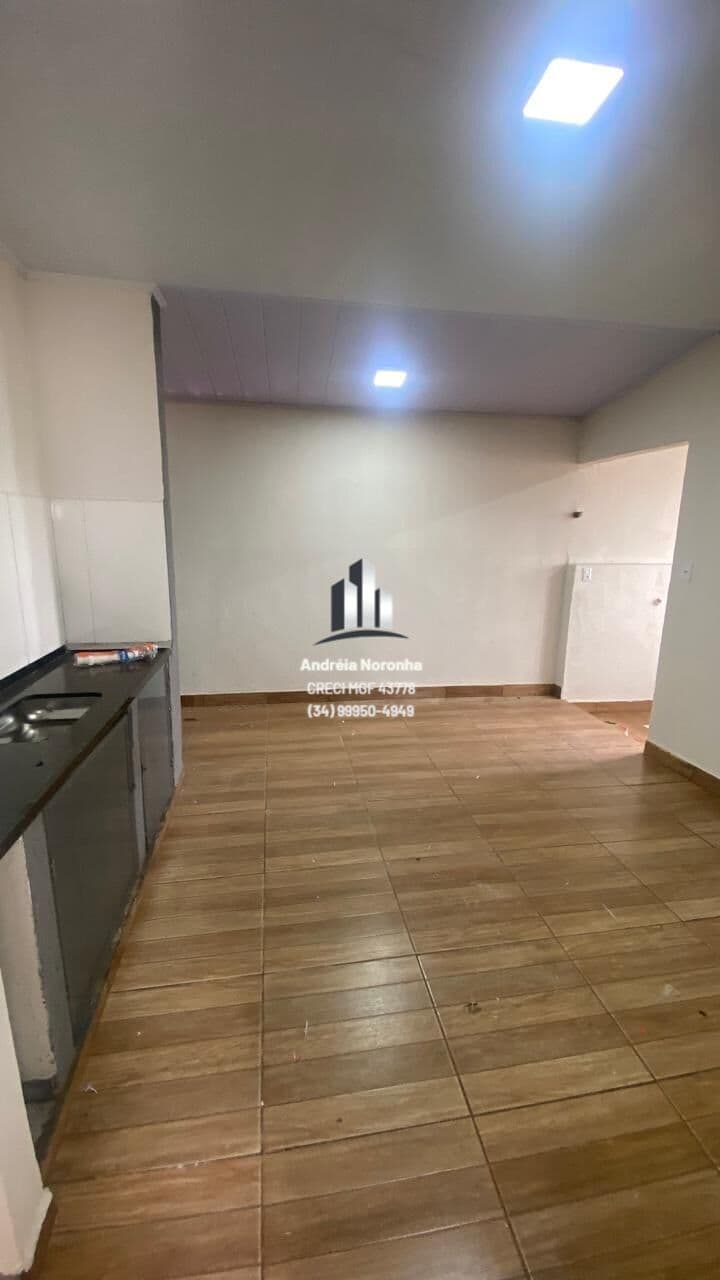 🏚️ CASA RECÉM-REFORMADA NO BAIRRO NOVA FLORESTA 🏚️