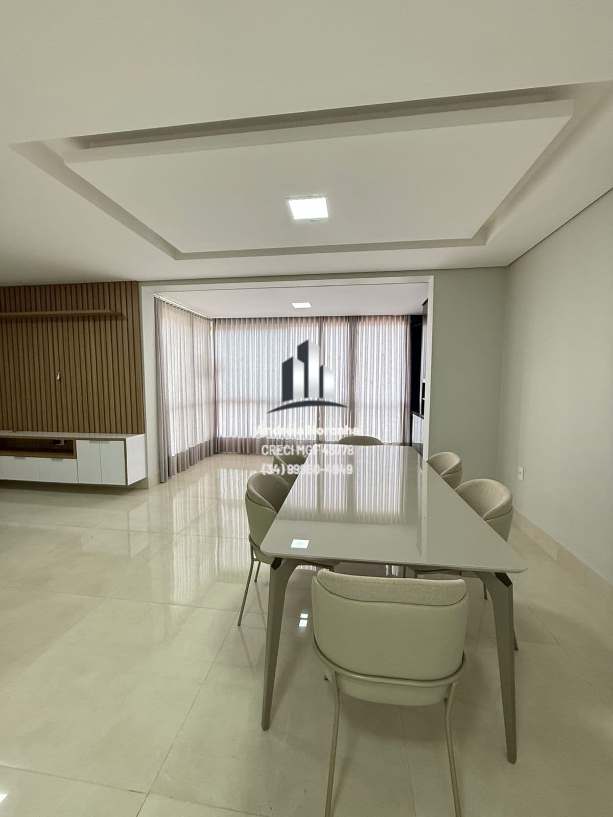 🏢 APARTAMENTO A VENDA NO CENTRO DE PATOS DE MINAS 🏢