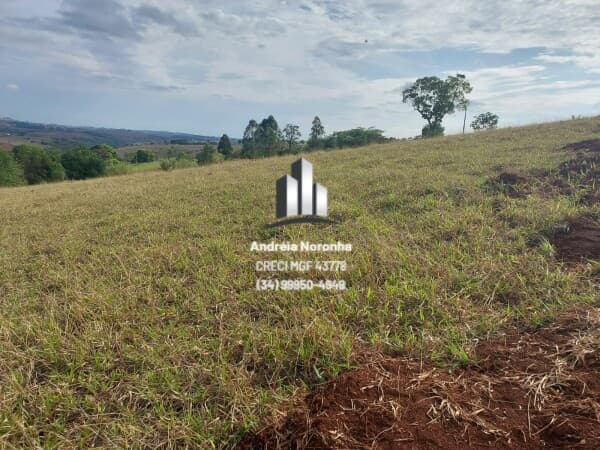 Chácara 3 hectares na região de Sumaré, Patos de Minas