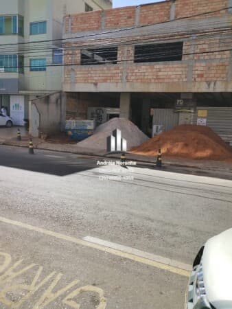 Loja na rua Ataualpa Dias Maciel