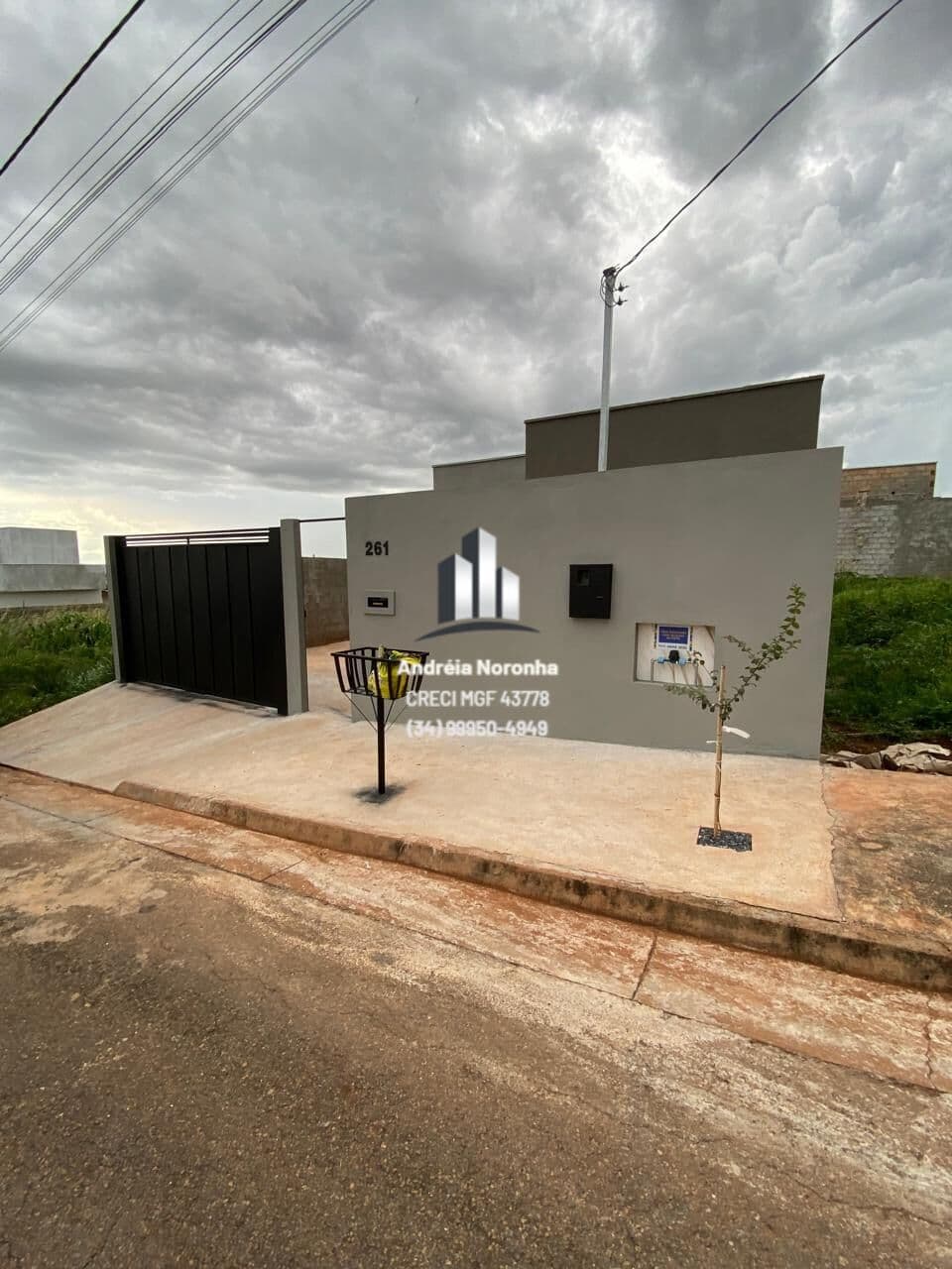 🏚️ CASA À VENDA NO BAIRRO AFONSO QUEIROZ 🏚️