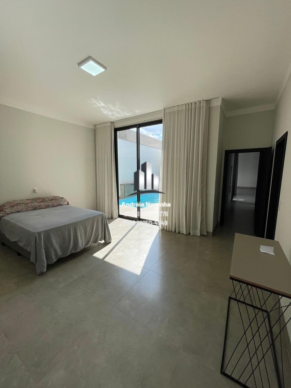 Casa com Piscina em Lagoa Formosa/MG