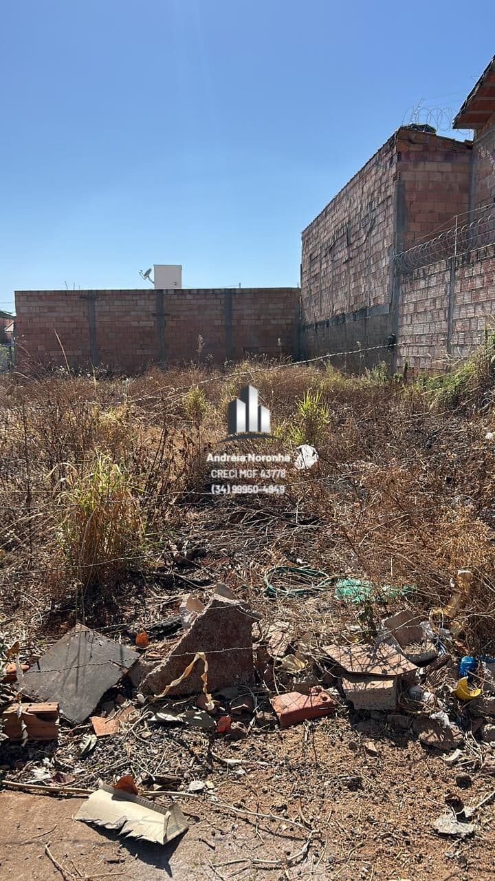 ✳️ LOTE À VENDA NO BARREIRO ✳️