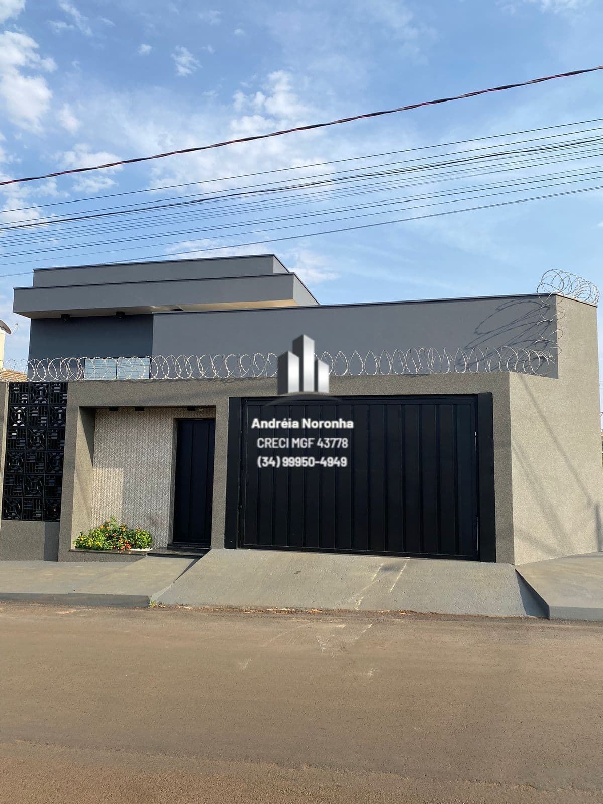 Excelente Casa no bairro Jardim Panorâmico, próxima ao novo Sup. Bernardão.