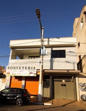 Apartamento e Casa em frente à Orla da Lagoa
