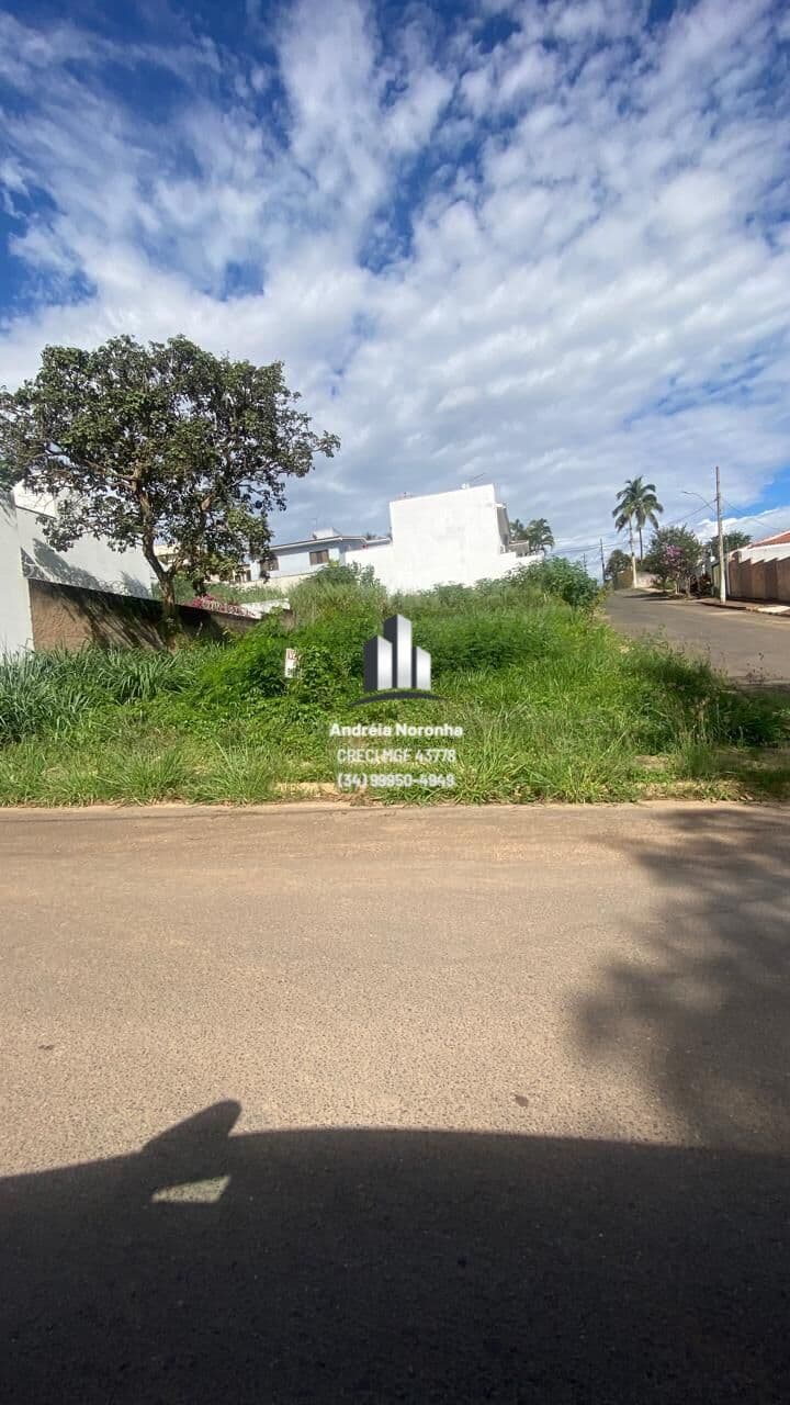 ❇️ LOTE DE ESQUINA NO BAIRRO SOBRADINHO ❇️