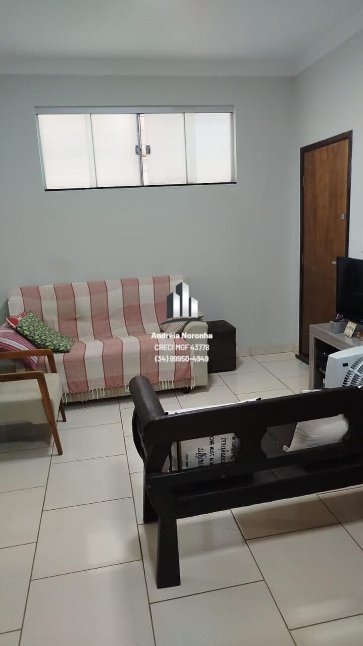 🏢 APARTAMENTO TÉRREO NO BAIRRO LARANJEIRAS 🏢