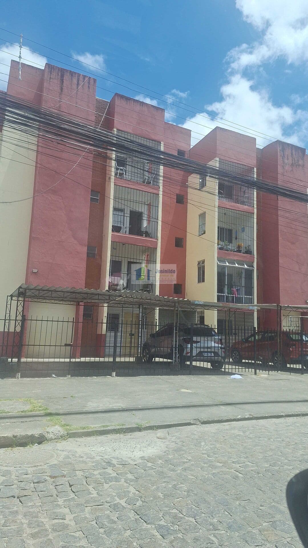 Apartamento localizado na VARZEA