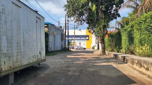 Lote 26 da quadra 30 de esquina com av araça