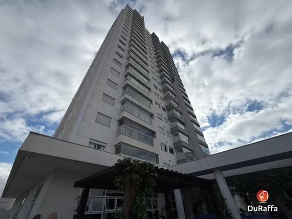 Apartamento - Condomínio Aristo