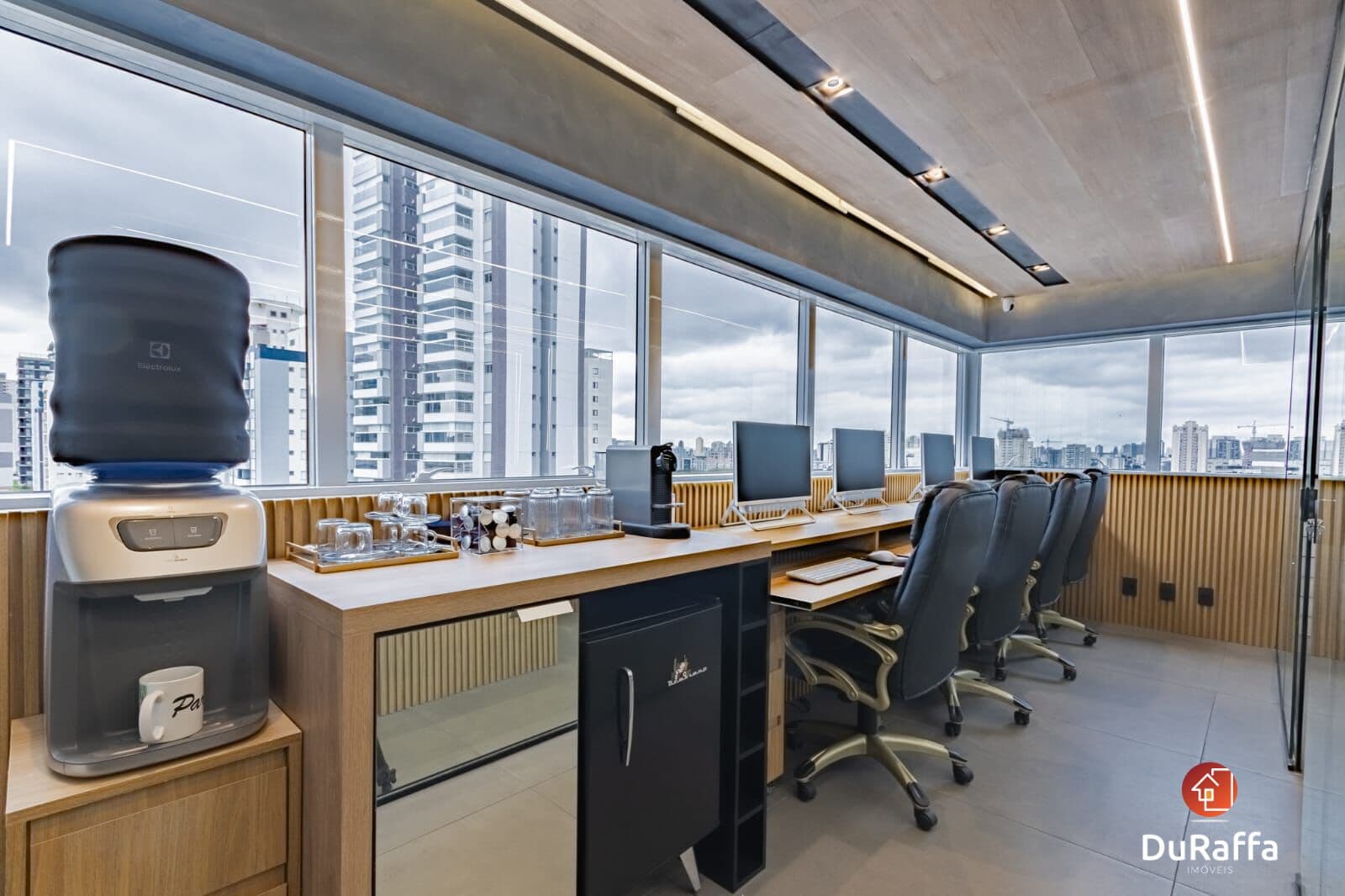 Sala Comercial - Dallas Office Tower