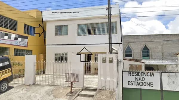 Casa Padrão Casa (1° pavimento elevado) no Beberibe em Recife/PE