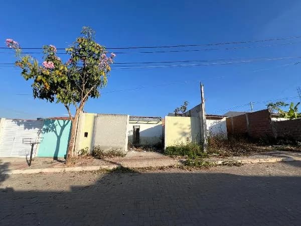 APROVEITE TERRENO ONDE TINHA CONSTRUÍDO UMA CASA A PREÇO ABAIXO MERCADO EM BELO JARDIM