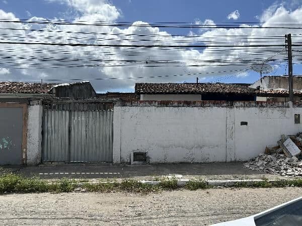 Casa Padrão CASA A VENDA CONJUNTO. SALVADOR LYRA
