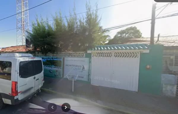 Casa Padrão uma área construída 319,18m² e o terreno 1.108,85m²