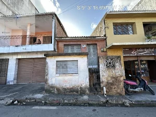 CASA COM PEQUENO PONTO COMERCIAL A VENDA PORTO CALVO – CENTRO