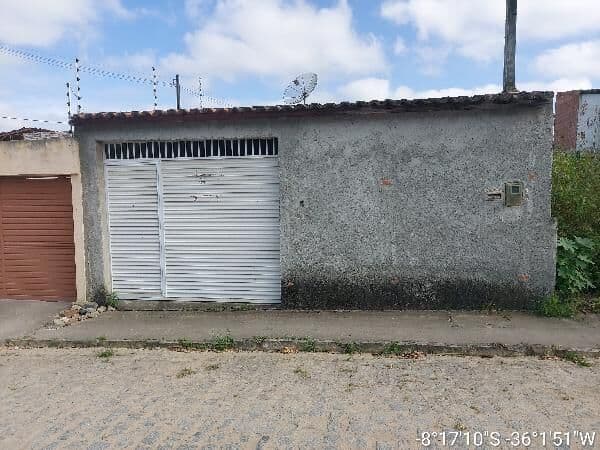 CASA NO LOTEAMENTO ALTO DO MOURA VILLAGE