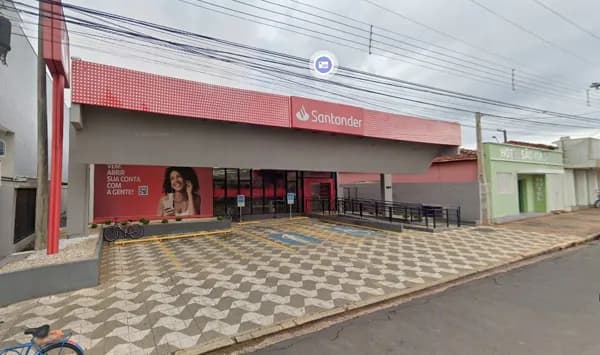 Ex-Agência Santander com 752 m² - Centro - General Salgado – SP