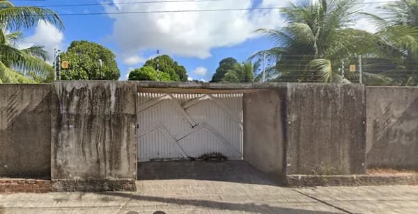 CASA A VENDA EXCELENTE PARA NA AREA CONSTRUIR PRÉDIO TAMANDARÉ – CENTRO