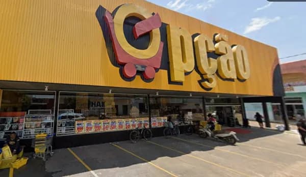 Leilão de prédio onde funciona supermercado