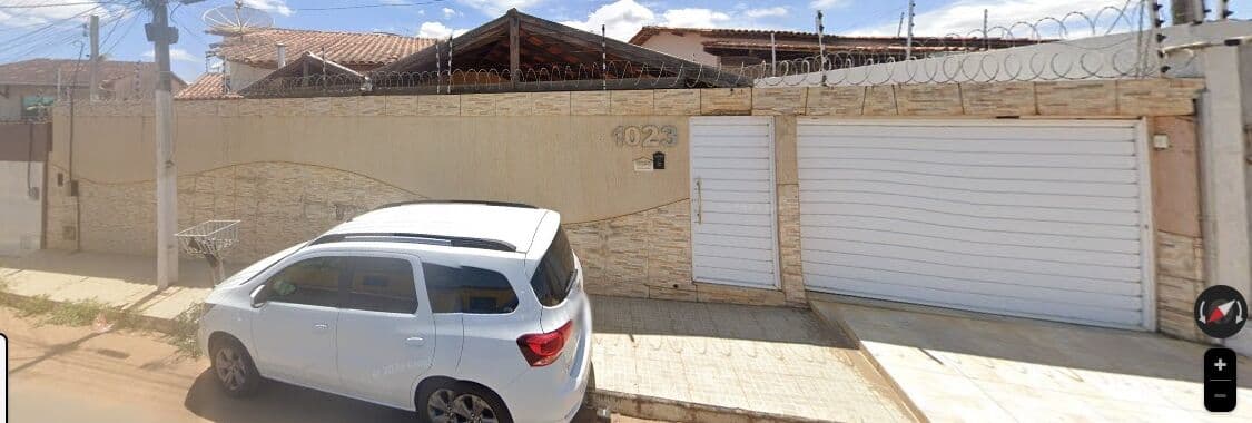 ARAPIRACA - ZELIA BARBOSA ROCHA CASA LINDA ESPAÇOSA EXCELENTE LOCALIZAÇÃO E A PREÇO BEM ABAIXO NÃO E LEILÃO APROVEITE