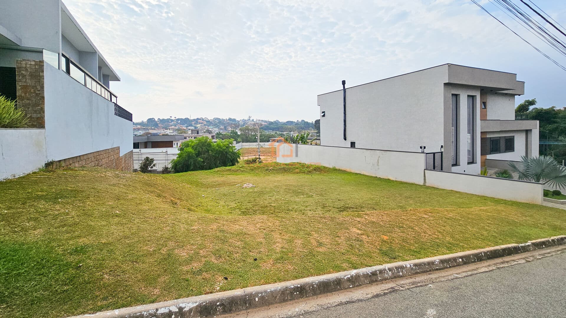 Terreno Condomínio Ipês da Malota em Jundiaí
