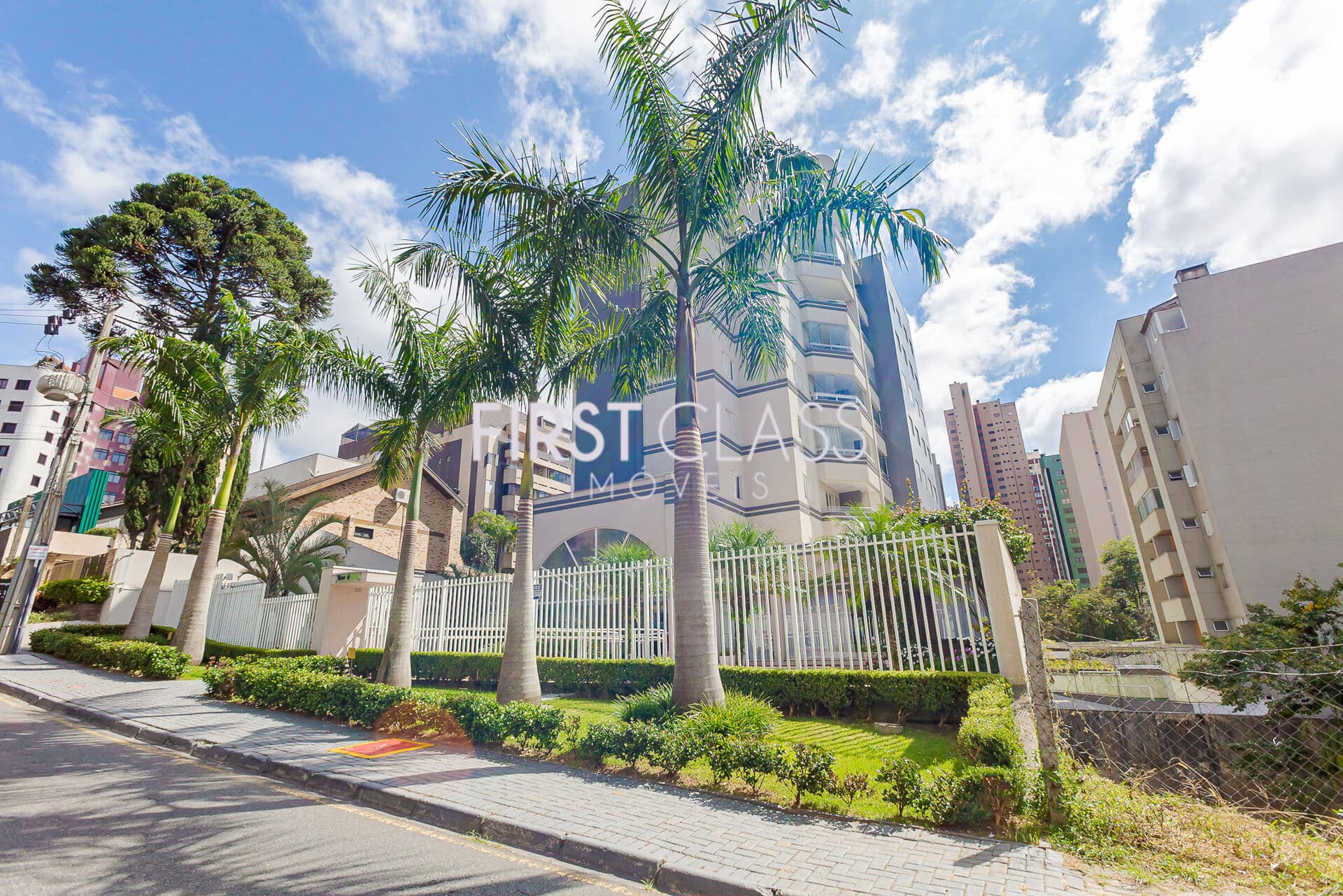 Apartamento Alto Padrão - Edifício Liberté