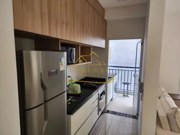 Apartamento com 2 dormitórios, 1 vaga.