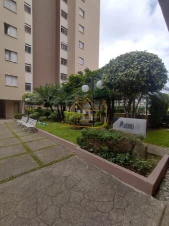 Apartamento em São Paulo - Jardim Santa Teresinha