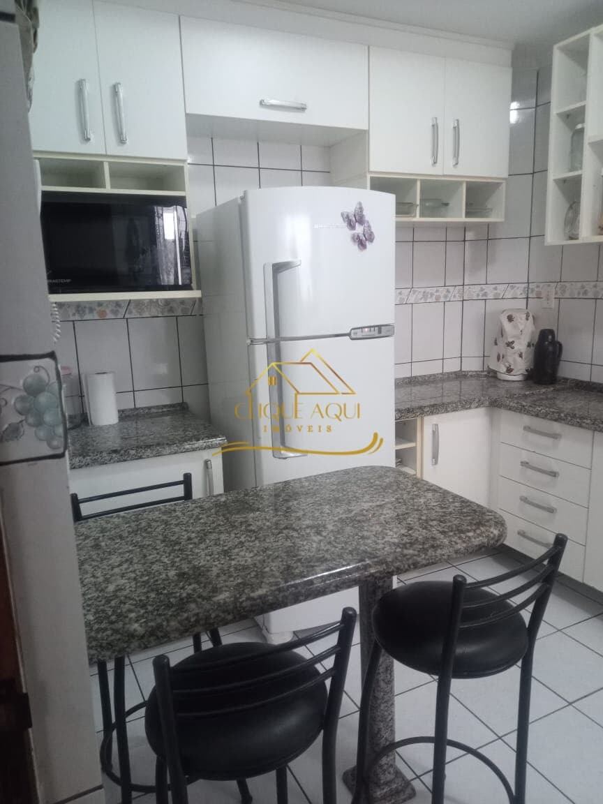 Sobrado com 2 dormitórios e 1 vaga em condomínio fechado à venda na Cidade Líder