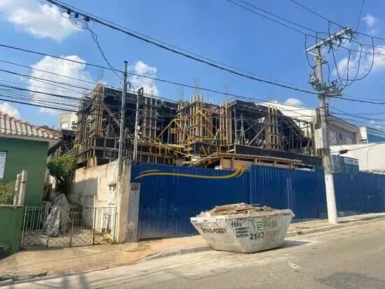 Apartamento com quintal, 1 dormitório sem vaga