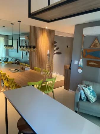 Apartamento Padrão na praia brava