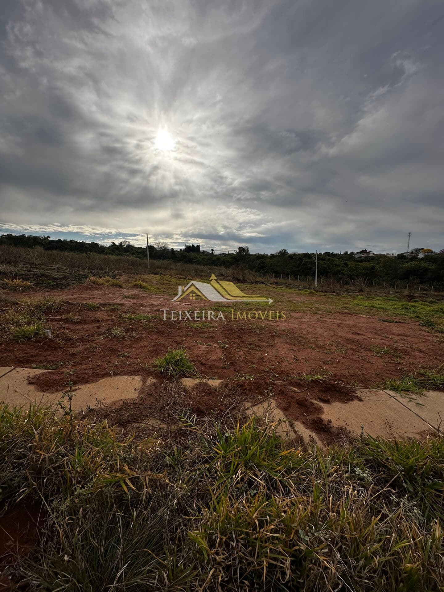 Terreno à venda no Jardim dos Lagos, Passos/MG