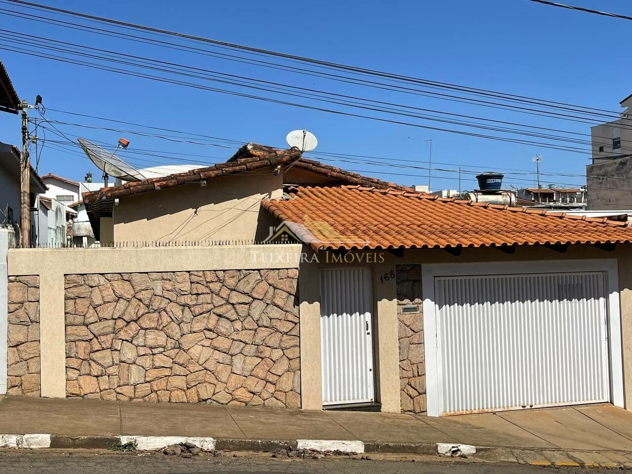 Casa Residencial/Comercial