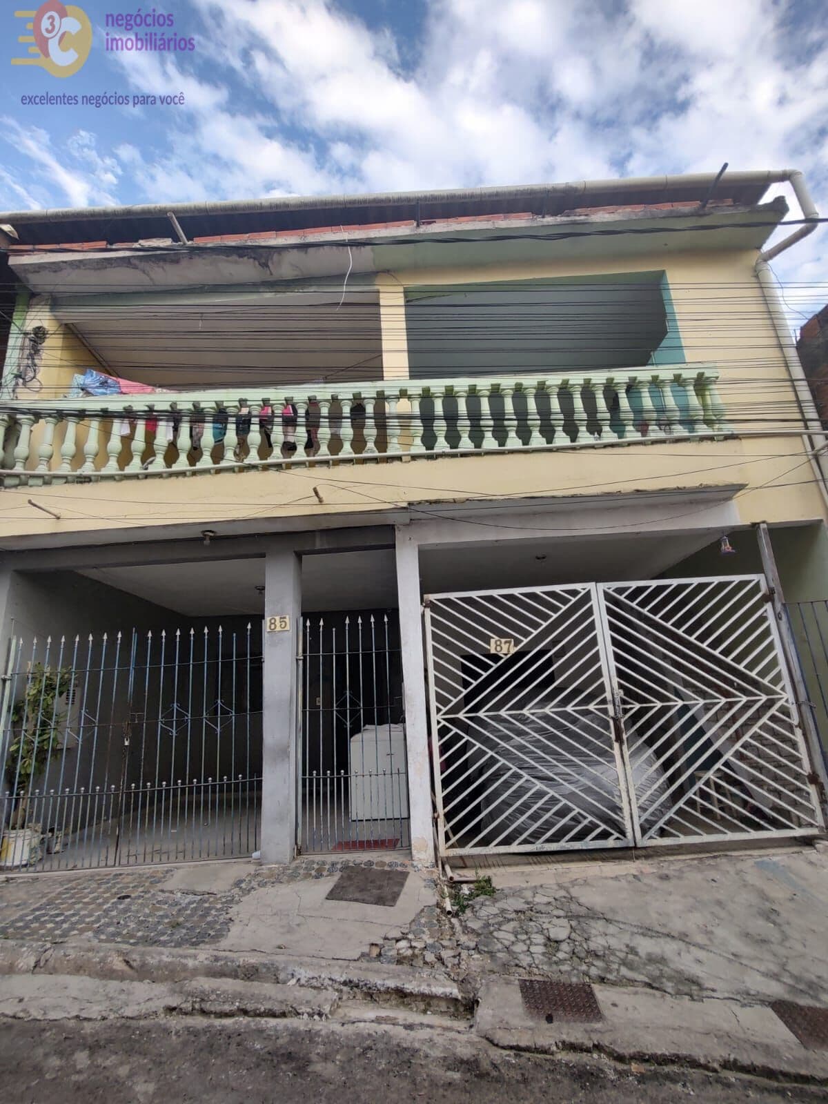 Terreno com 4 casas para venda Colina Maria Luiza