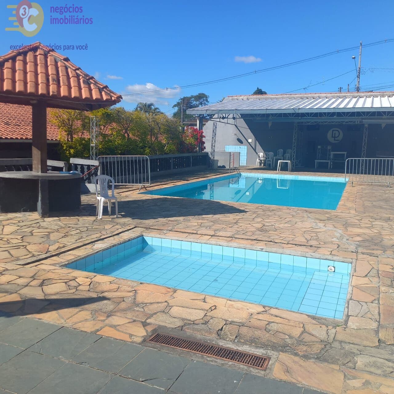 Fazenda/Sítios/Chácaras em Francisco Morato - Jardim Primavera