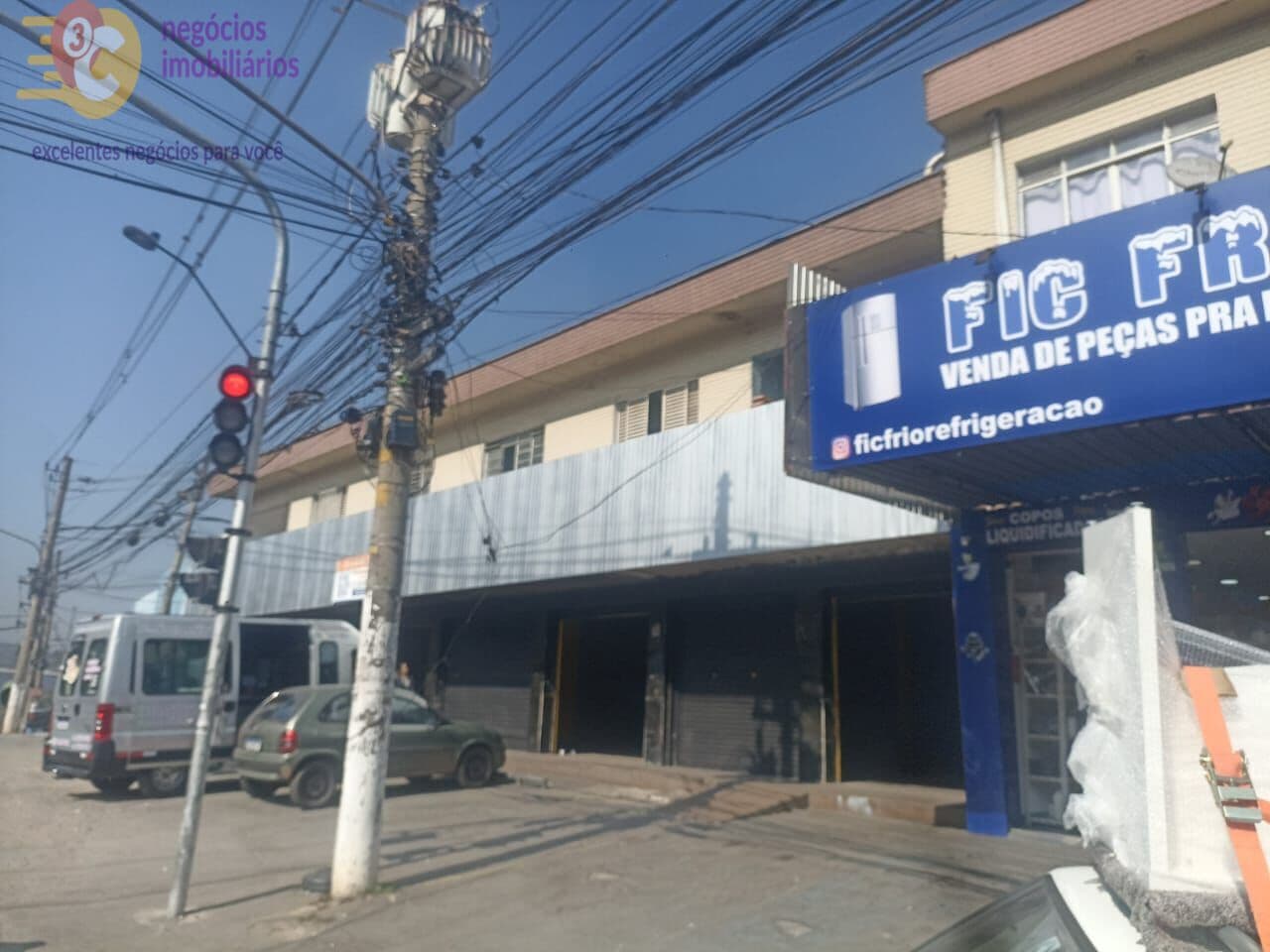 GALPÃO PARA LOCAÇÃO CENTRO POLVILHO
