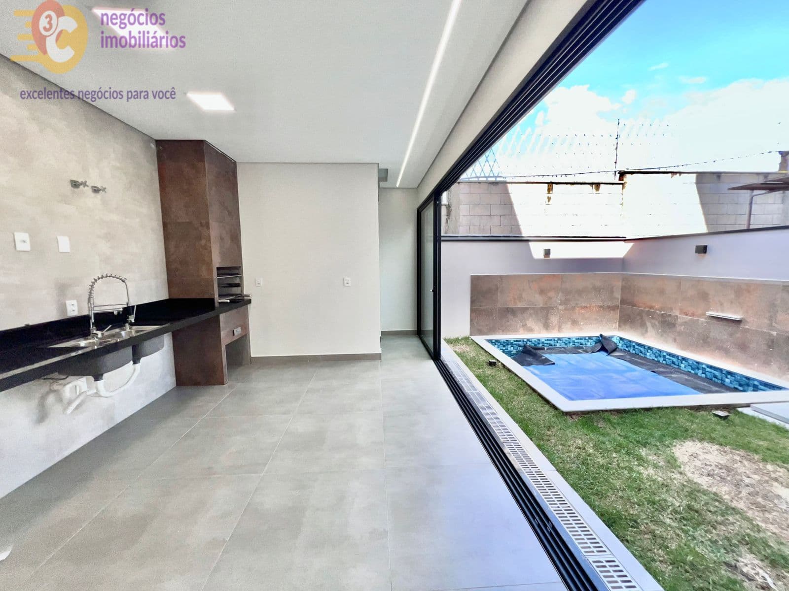 CASA CONDOMÍNIO VILLAS DO JAGUARÍ