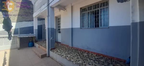 TERRENO COM 3 CASAS PARA VENDA - JORDANÉSIA