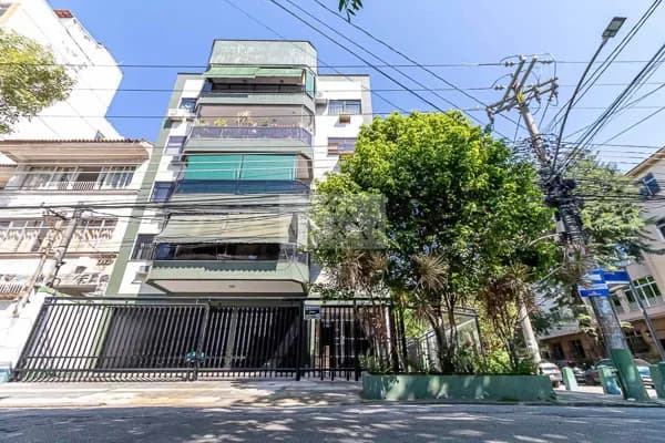 Apartamento dois quartos Rua Amaral