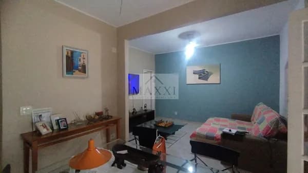 🏡 Espetacular Casa com 4 Quartos (3 Suítes), Piscina e Churrasqueira no Coração do Cachambi