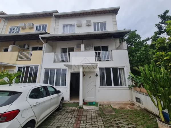 Casa em Condomínio na Taquara