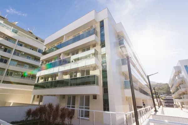 Apartamento três Quartos na Freguesia