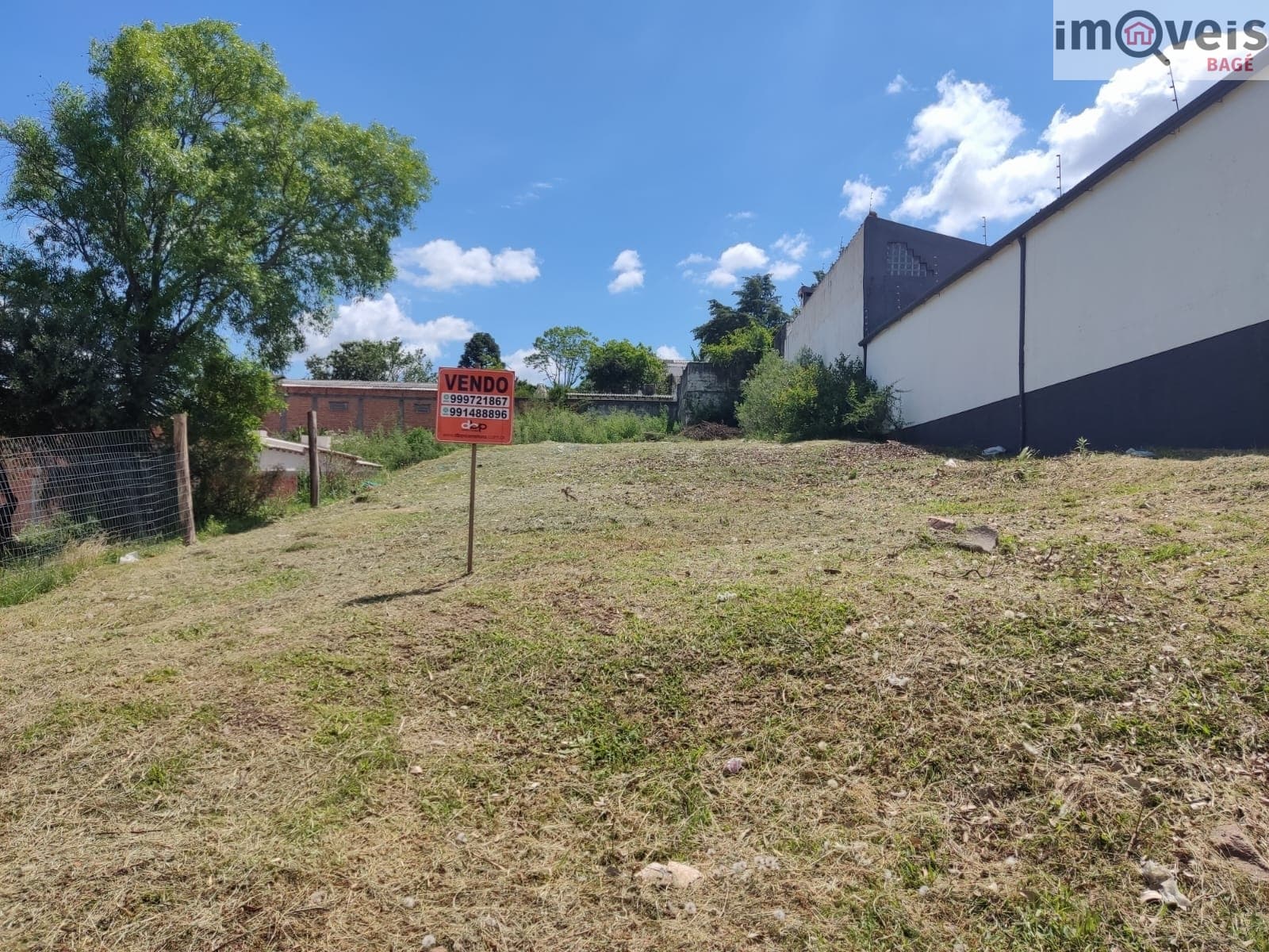 Terreno no Bairro Tiarajú