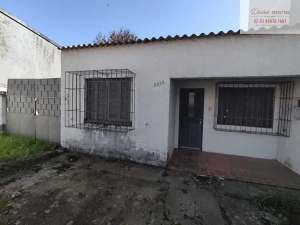 Casa simples no Bairro das Laranjeiras