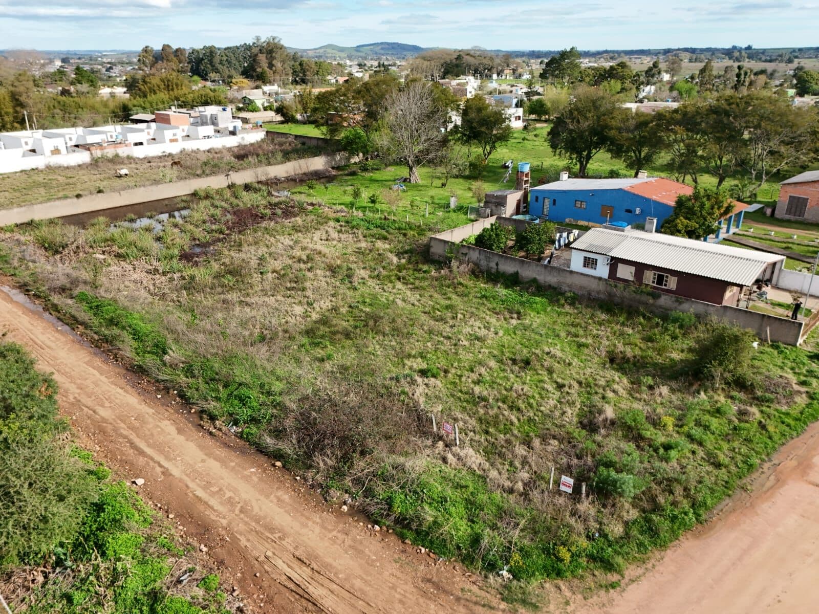 Terreno de esquina no Bairro Tarumã
