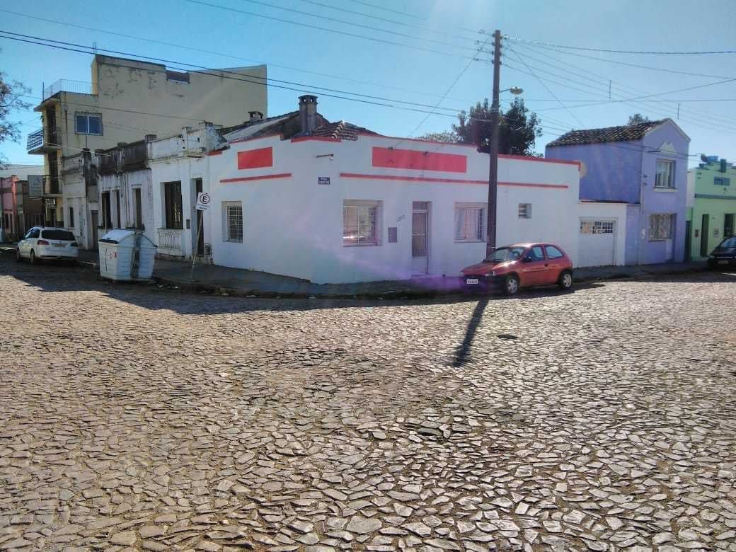 Casa central de esquina