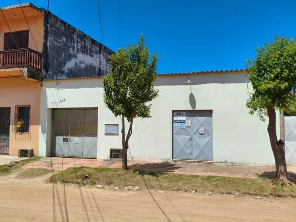Casa com Salão Comercial