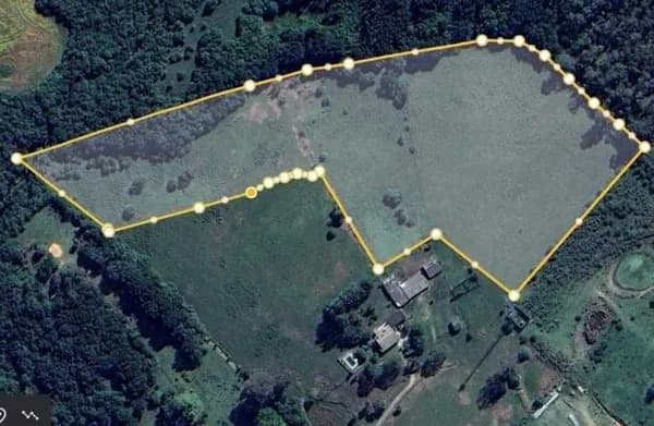 Área Residencial/Comercial 05 Hectares