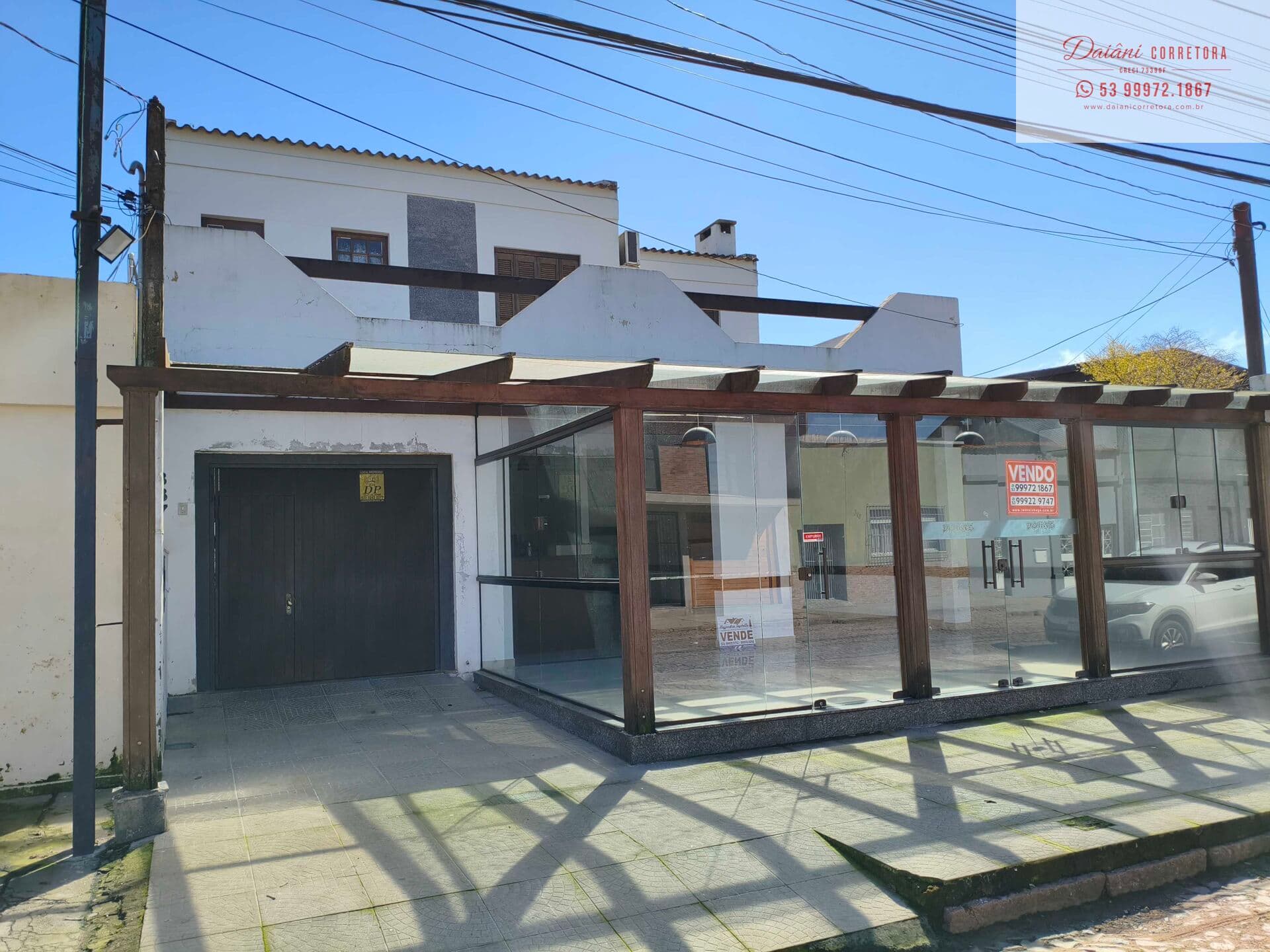 Casa com Salão Comercial